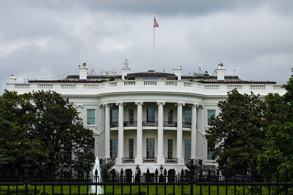 美参议院通过决议：终止特朗普全球关税政策