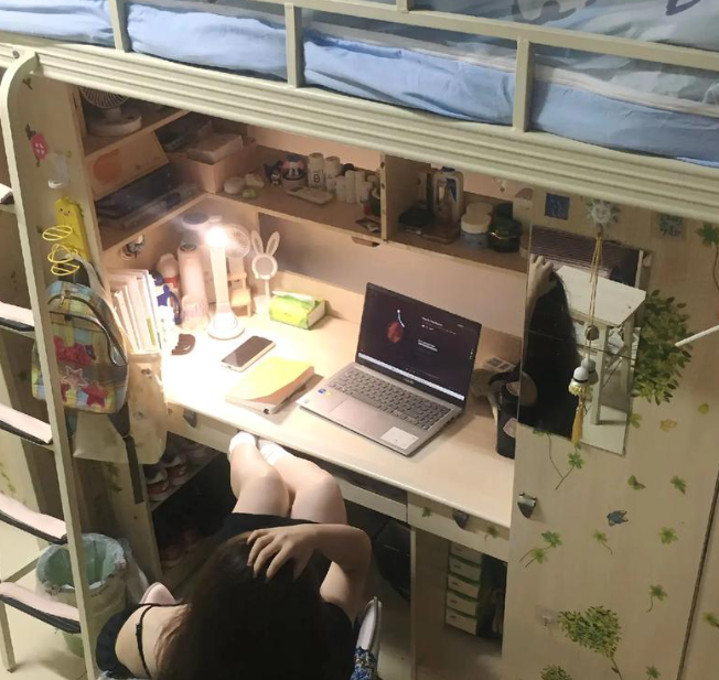 准大一素食女生求助：宿舍能否禁肉？网友热议谁该妥协