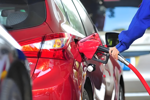 电车保养成本真相：远超燃油车，省钱神话破灭