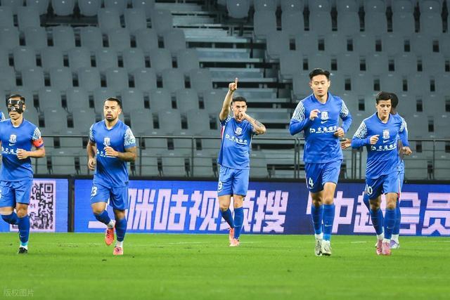 申花球员评分：7人一对一劣势明显，特谢拉路易斯成争冠关键