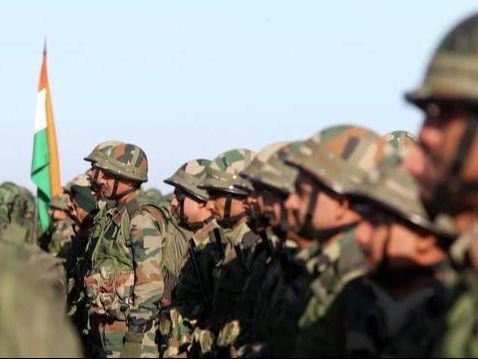 中国担忧升级：印军异动引发巴方领空关闭，南亚局势紧张