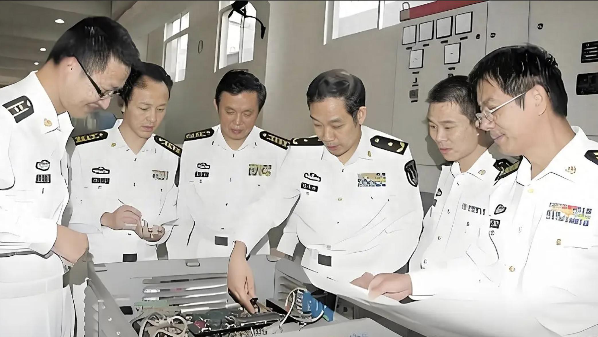 马伟明团队突破：75C磷酸铁锂电池赋能8万吨航母续航10年