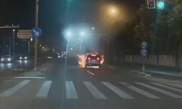 理想MEGA万辆召回：冷却液隐患背后的新能源安全警示