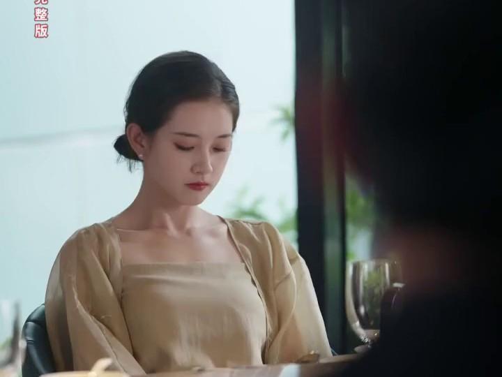 男女主角互动场景