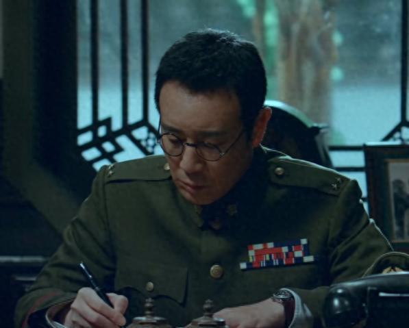 原来他才是沉默的荣耀最阴险的人，不是谷正文，连毛人凤都靠边站