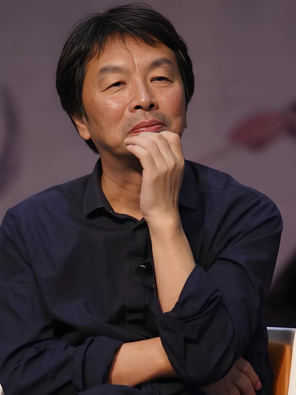 刘震云谈成年人处世智慧：不为他言所动，坚守内心清醒