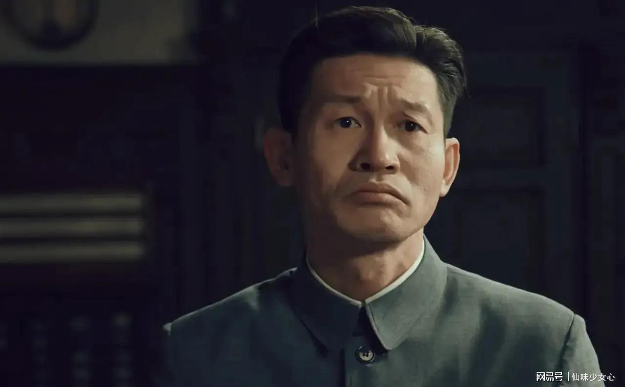 于和伟曝余皑磊失眠严重，片场险心脏骤停，现被骂到抑郁不想拍戏