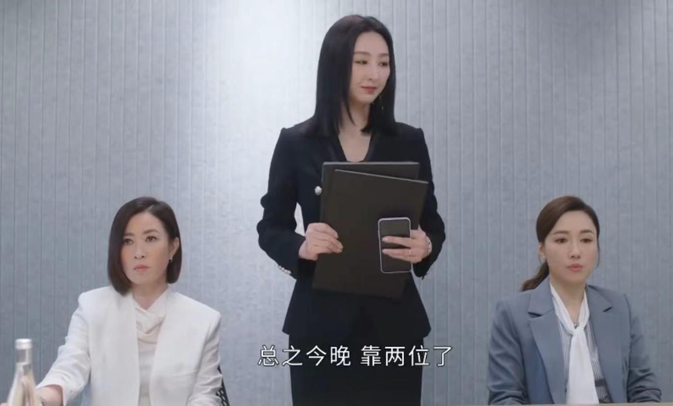 《新闻女王2》职场风云再起，佘诗曼强势回归，黄宗泽表现引争议