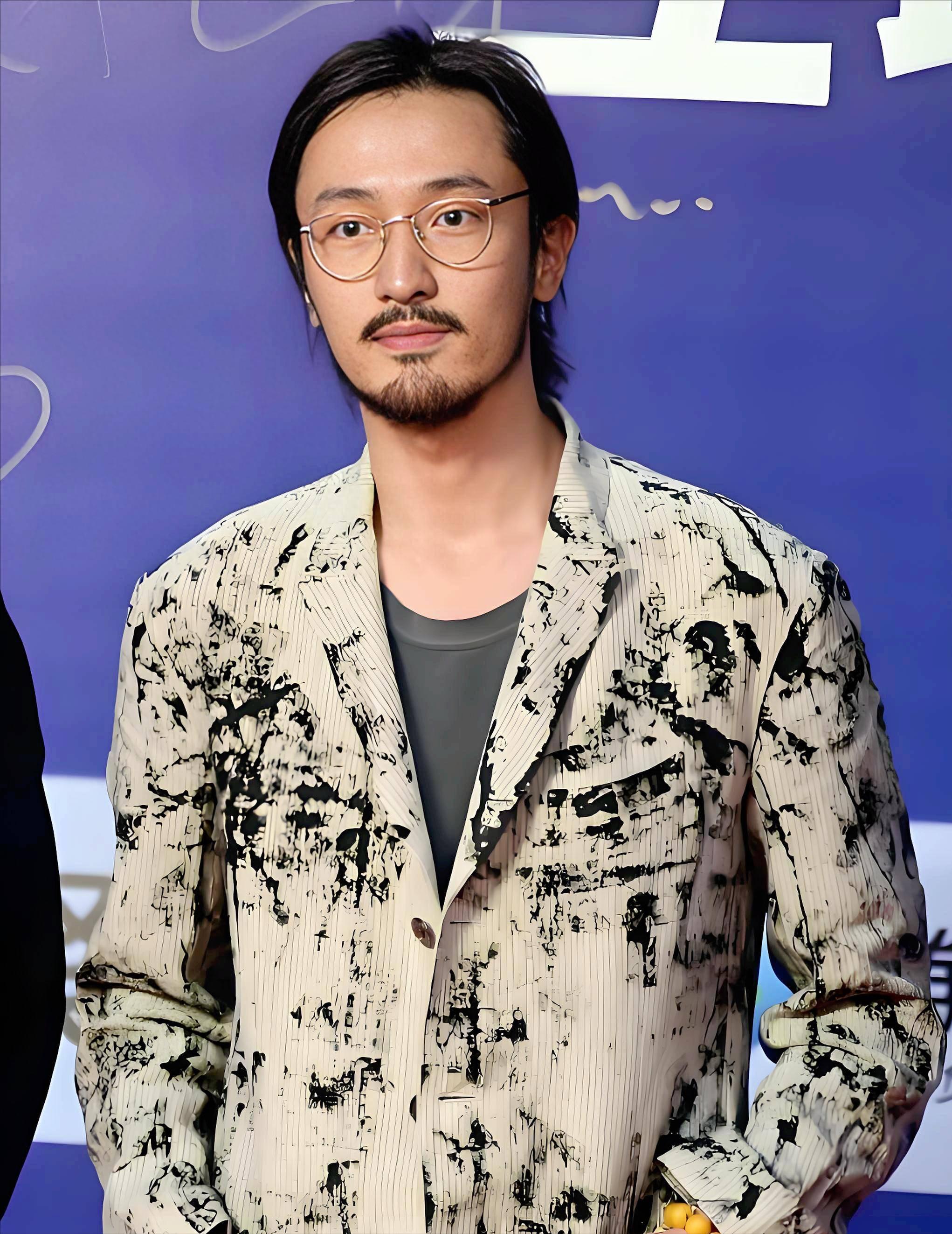 白百何公开回应内涵谁，开撕新片导演和制片人，王传君被骂太冤枉