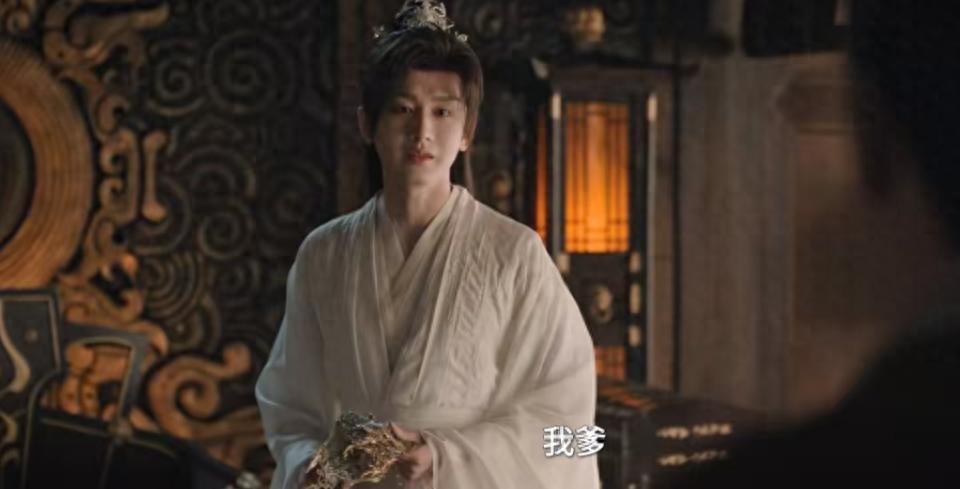 三大流量古装剧集体遇冷，观众直言不如短剧，成毅预言成真