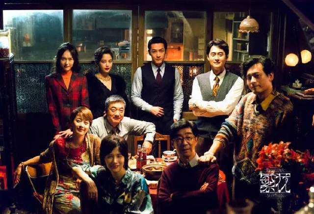 王家卫秦雯的错，错在不够工业化，更不够科技化丨河豚社论