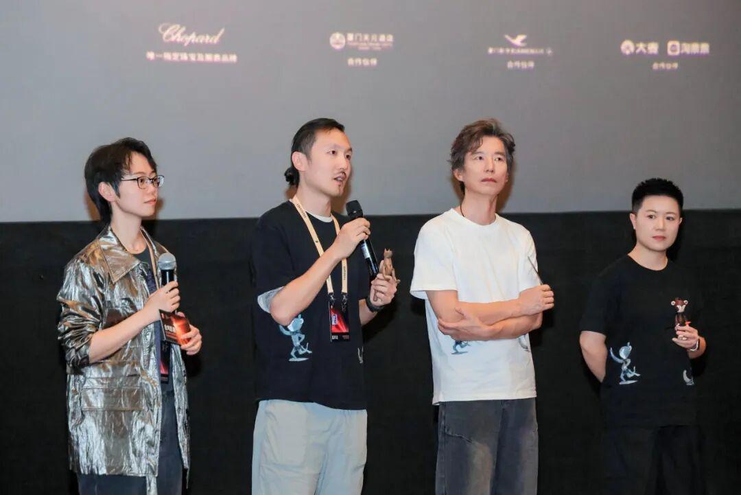 燃比娃影片剧照