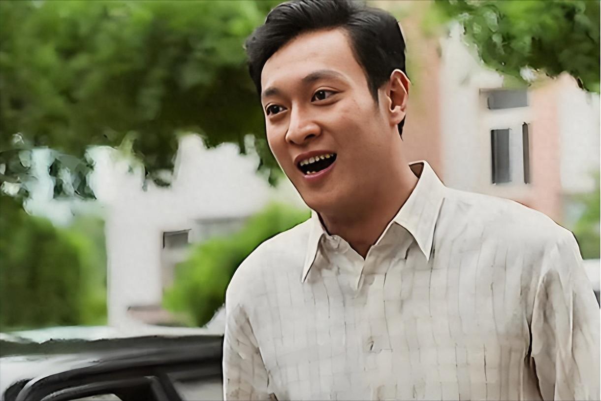 父母爱情深度解析：王海洋为何阻止亚菲插手老丁合葬事宜？