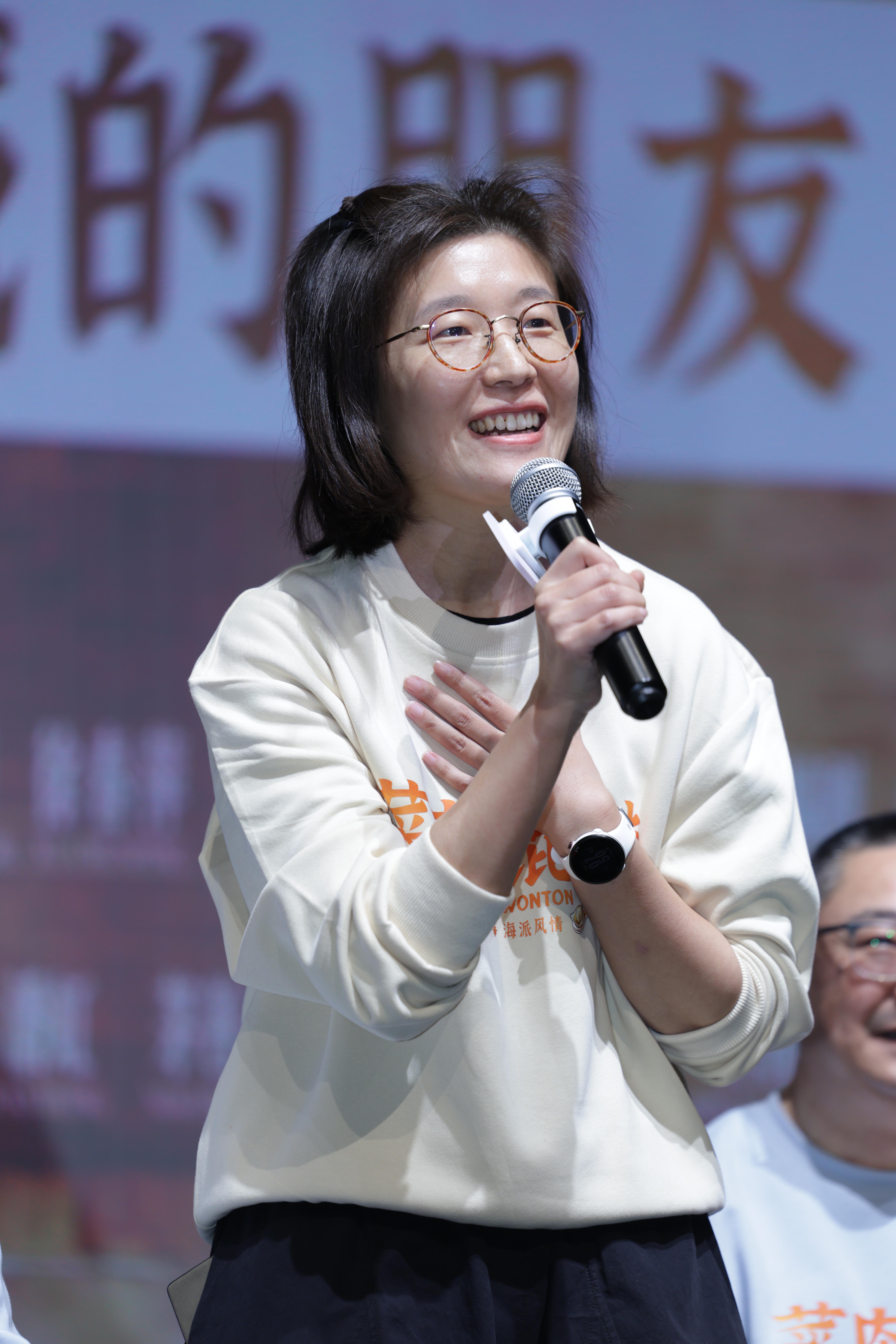 金莹导演工作照