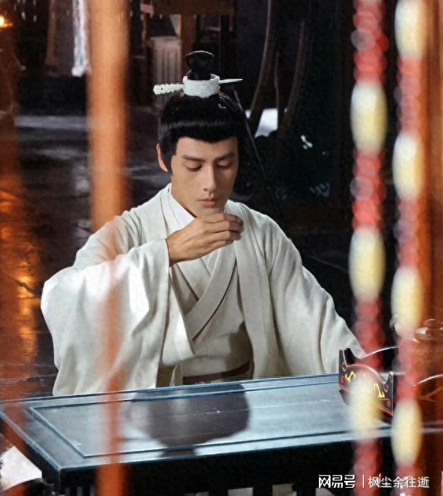 熬夜必追！4部CP感爆棚的经典短剧推荐