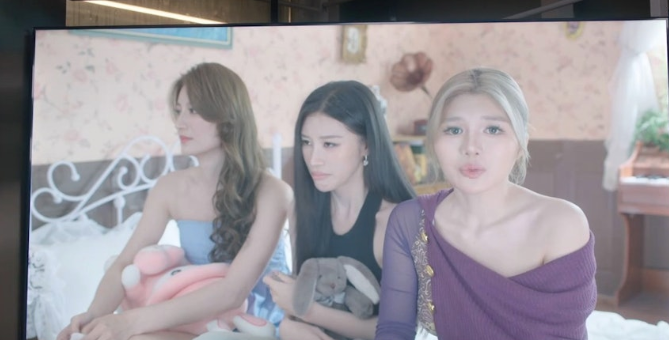 邢慧敏泳装造型