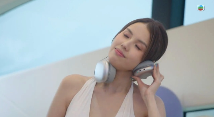 廖慧仪泳装造型