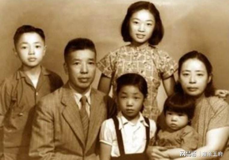 2009年《潜伏》热播引争议：真实历史人物吴景中后人发声