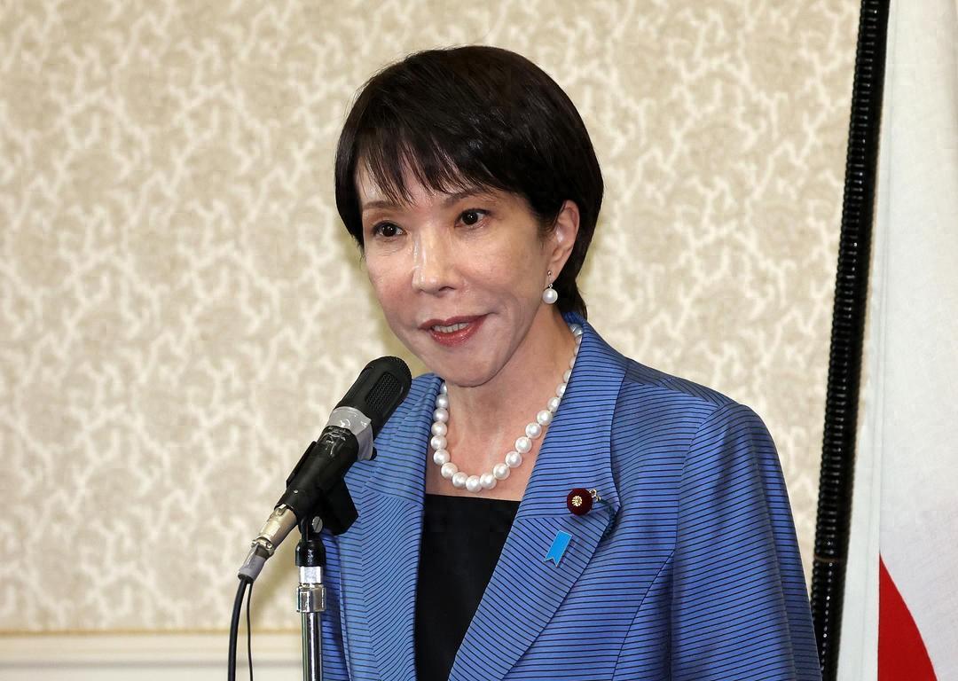 高市早苗被迫辞职：从叫嚣到认输，洪秀柱预言成真