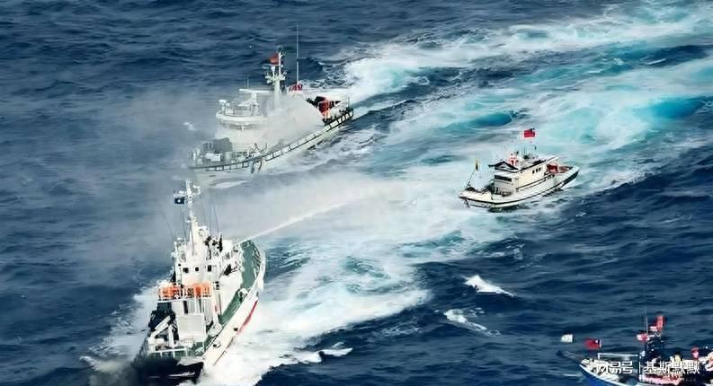 解放军四面合围台岛，郑丽文直指“钝刀割肉”更痛，台海局势何去何从