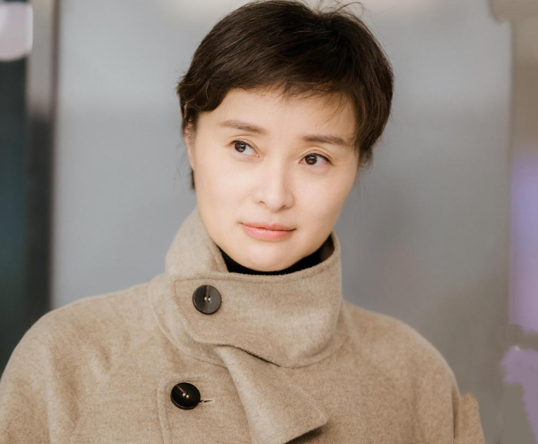 《对的时间对的人》明日开播，都市剧黑马预定，收视狂潮来袭