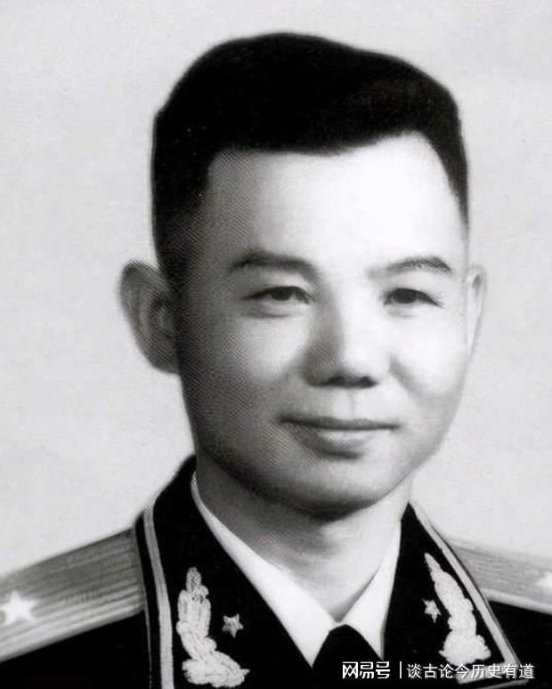 王近山军事会议场景