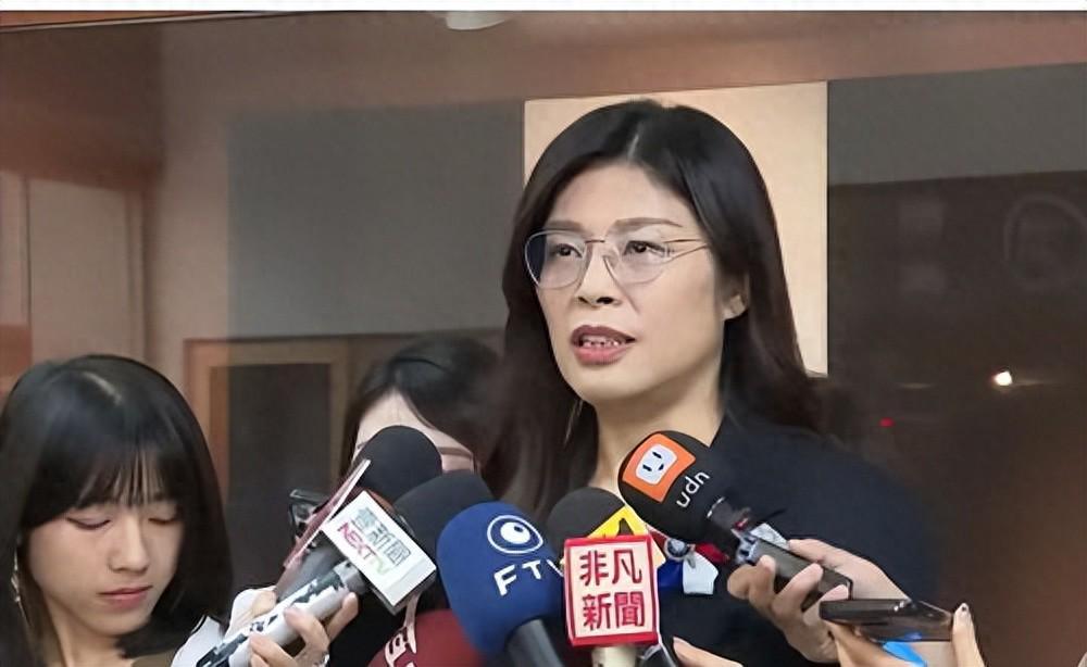 郑丽文13字警告高市早苗：台海事务不容外部插手