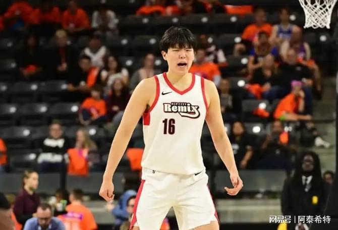 杨瀚森数据统计图