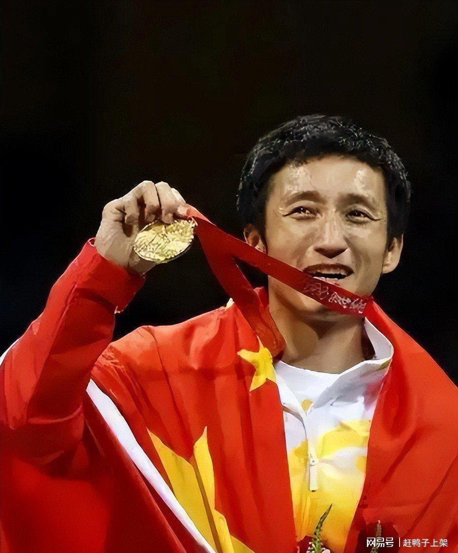 邹市明创业失败负债超两亿，冉莹颖醉酒事件再掀舆论风波