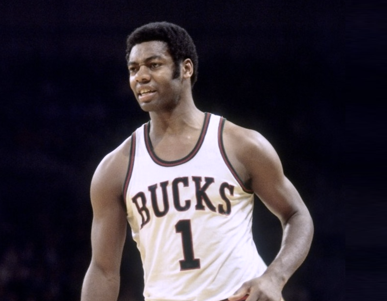 36+18+13！约基奇强势冲击历史第一，罗伯特森纪录岌岌可危