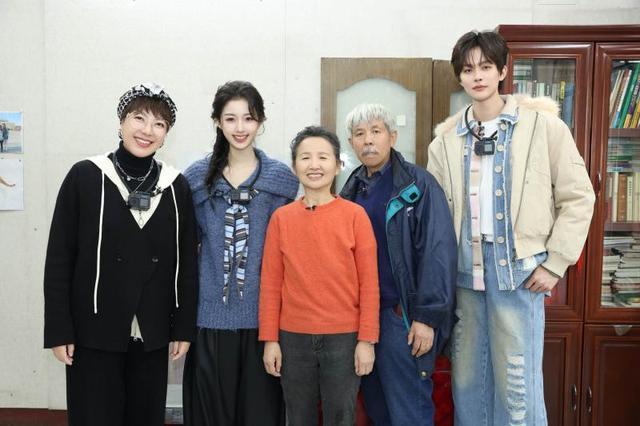 《乱“室”英雄》助力55岁励志阿姨焕新老旧小家