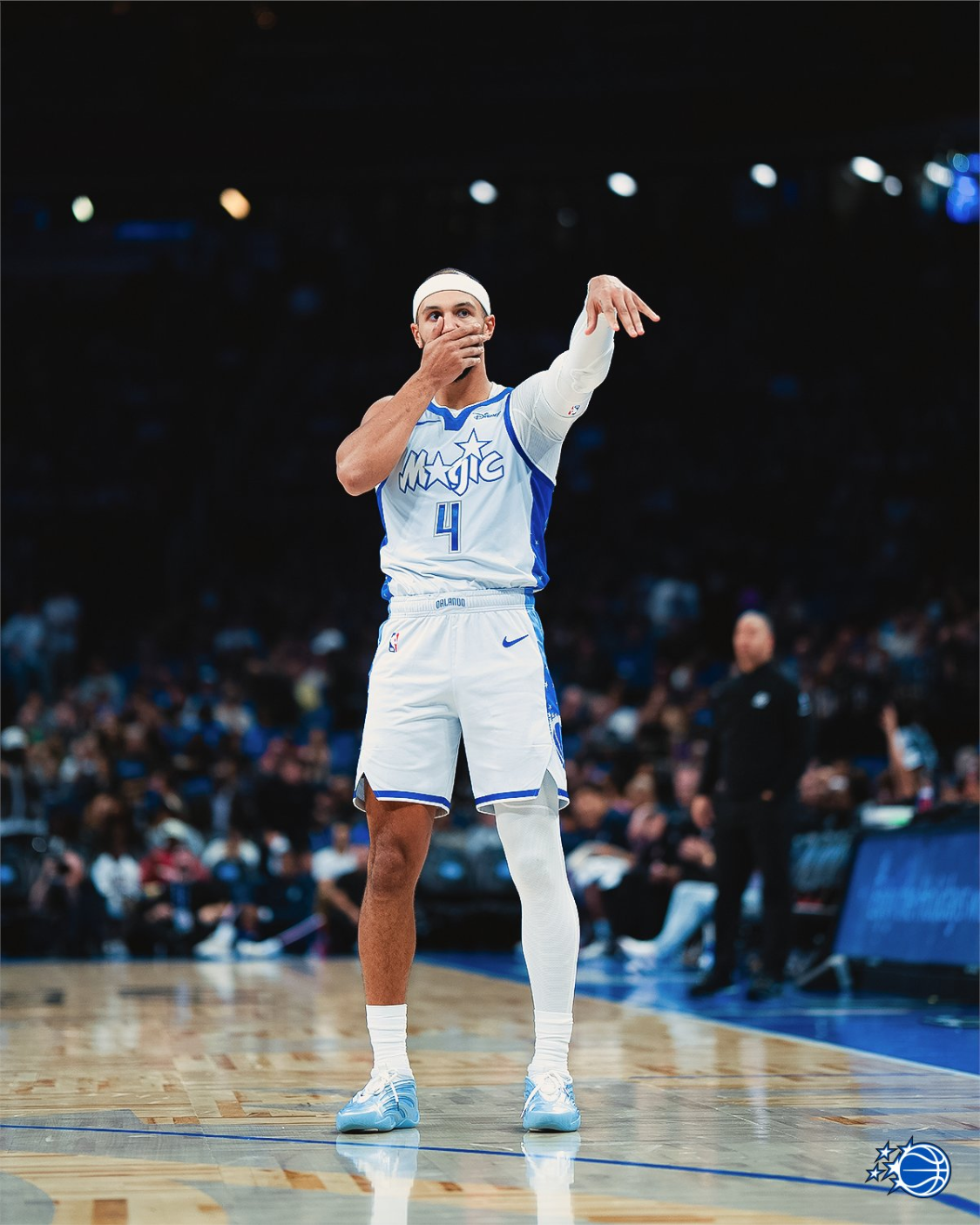 魔术队庆祝胜利