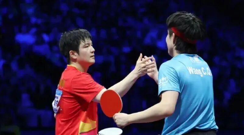 全运会男团决赛：王楚钦再负樊振东引热议，许昕赛后言论引争议