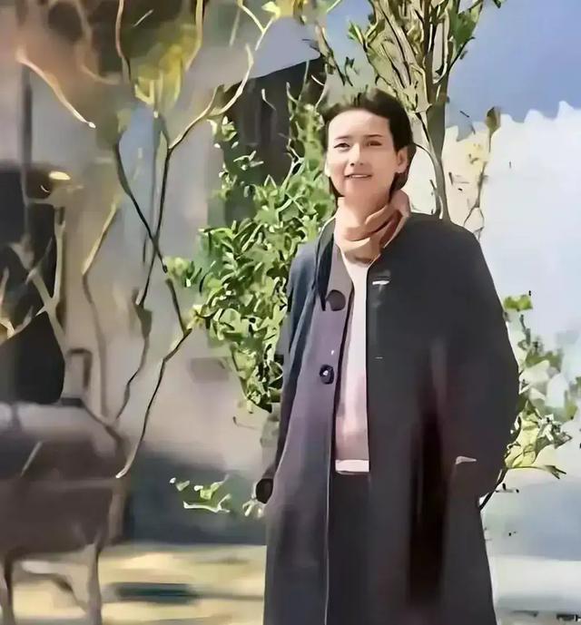 林徽因中年真实容貌曝光，徐志摩曾倾心，风华依旧动人