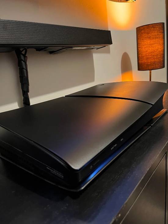 DIY玩家新创意！PS5主机喷涂哑光黑教程分享