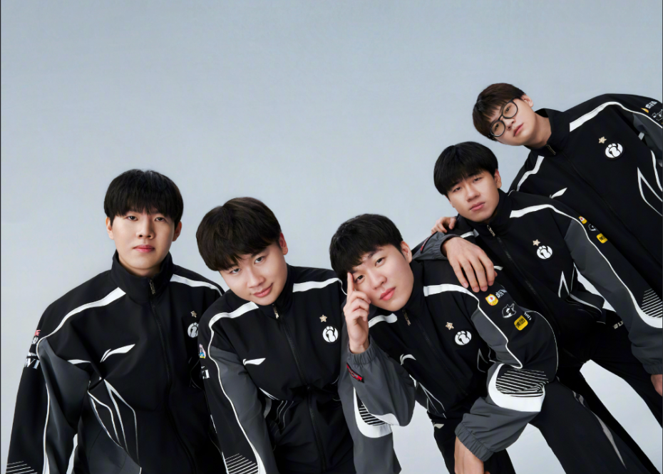 韩网热议：IG全球赛不敌T1，上单韦鲁斯引争议