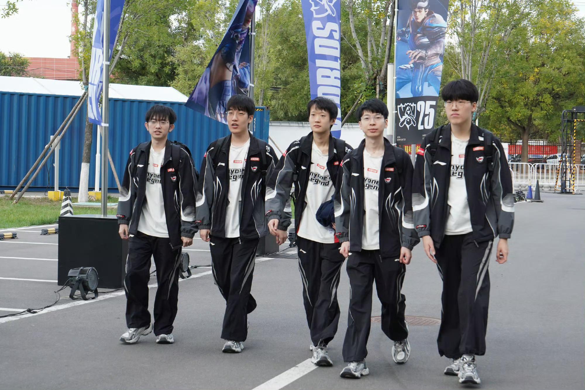 海外热议：AL击败CFO强势晋级，Hope成唯一短板？