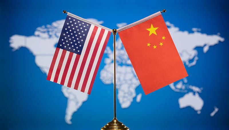 最新披露：中国大规模减持美债，一个月抛了超1800亿元！央行已连续10个月买入黄金，专家：黄金不受单边制裁影响，可对冲美元风险