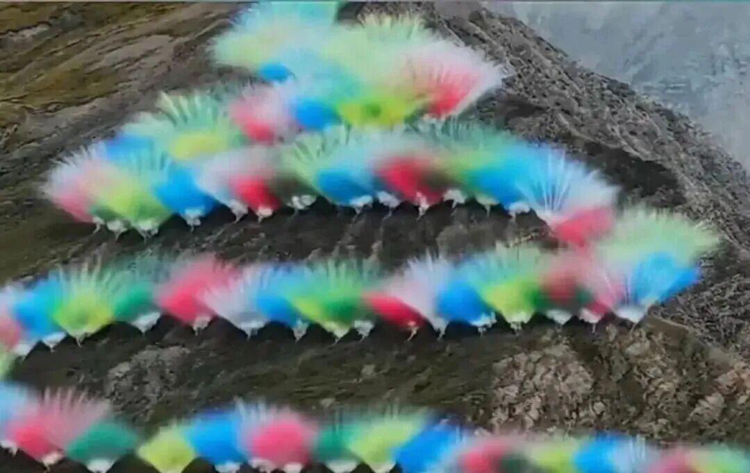 始祖鸟西藏烟花秀引争议，亚玛芬体育股东高位套现近百亿