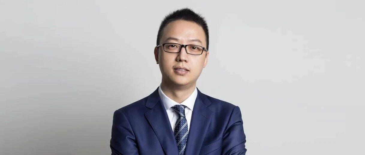 吴泳铭：阿里巴巴战略转型与AI时代的领航者
