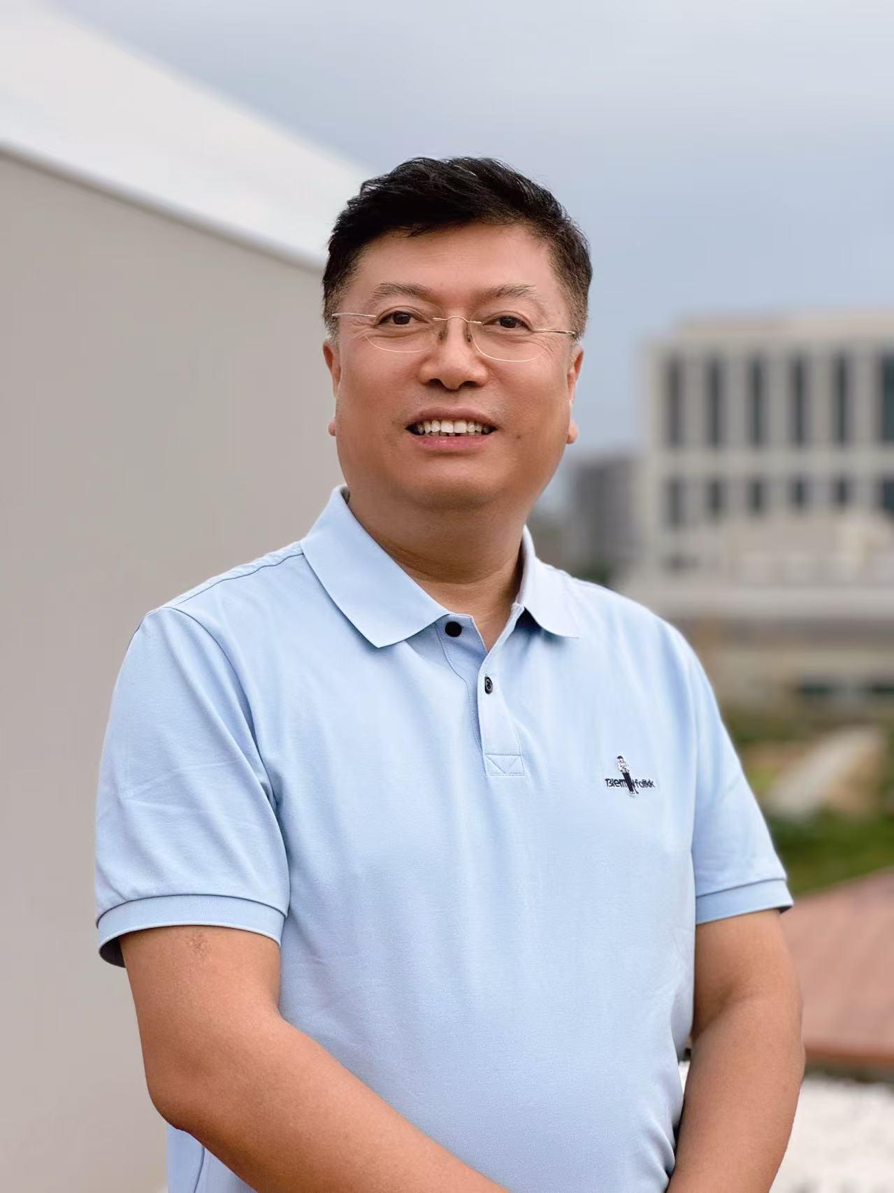 一家“小巨人”企业的AI视觉大模型豪赌：2年砸数亿，如何成为智能制造领头羊？
