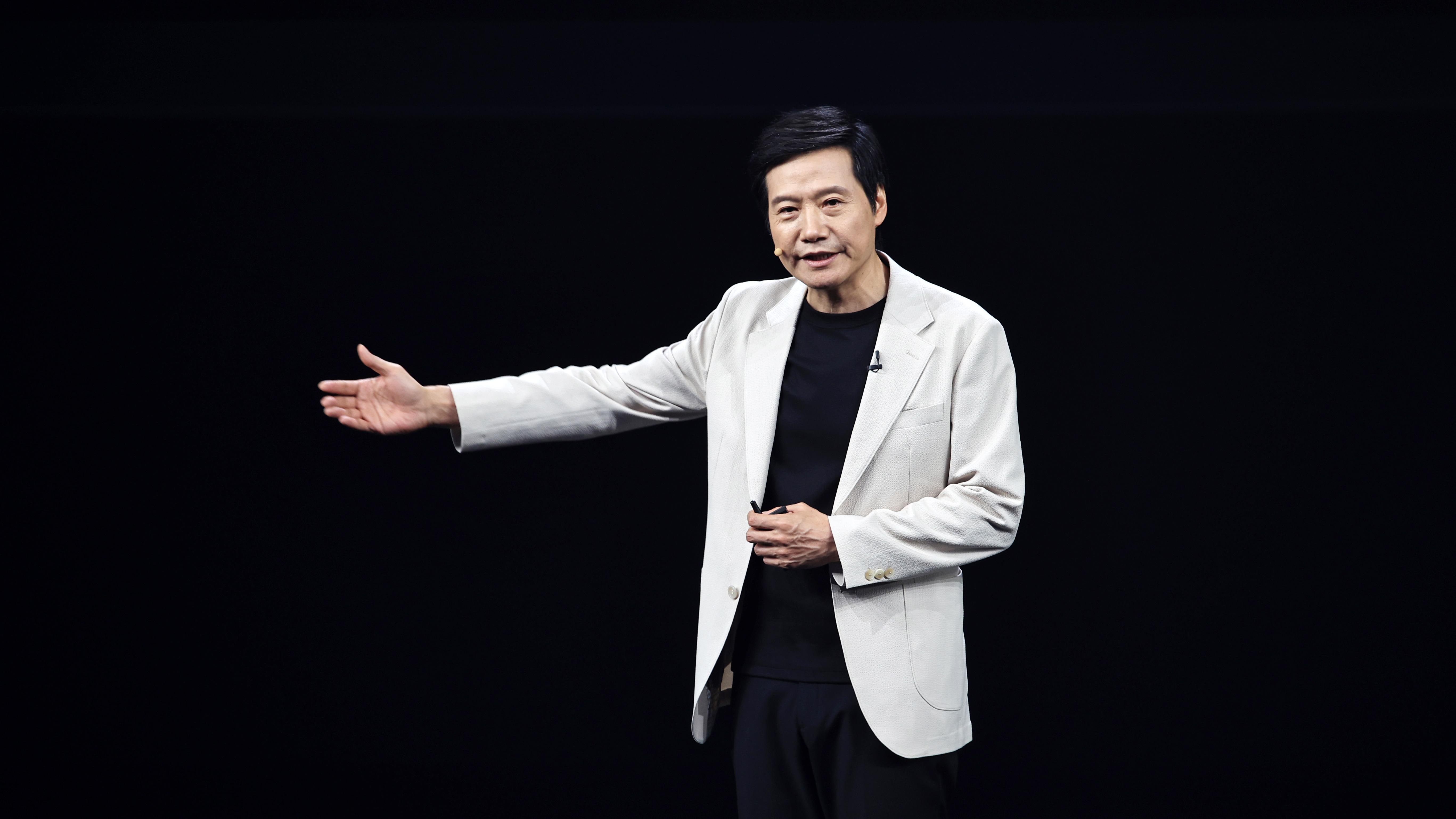 小米17发布：从“水桶机”到自研芯片的蜕变之路