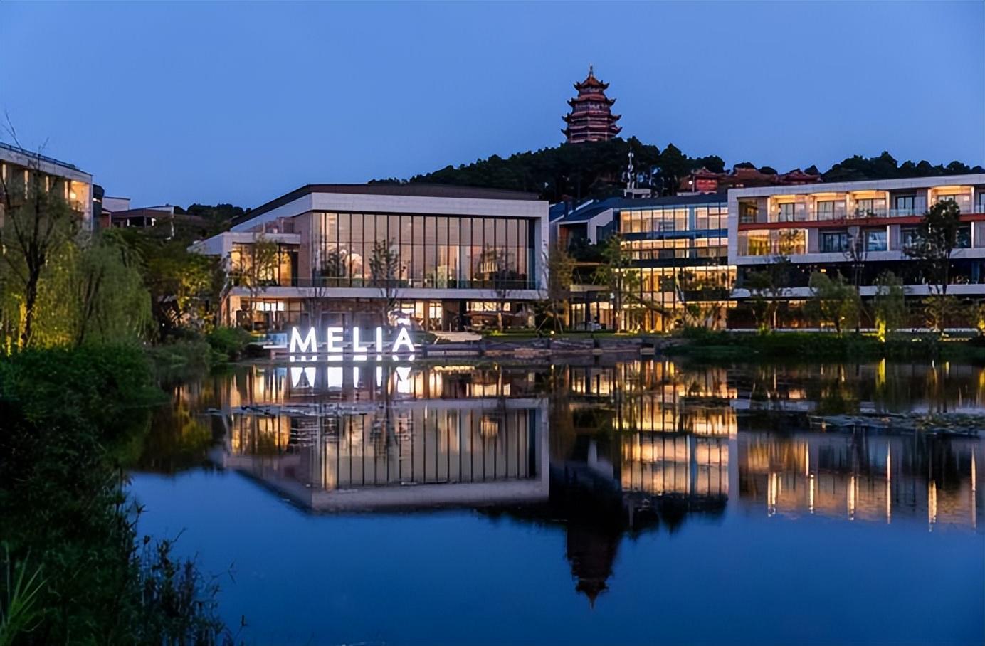 重庆美利亚酒店：西班牙风情邂逅山城，开启城中度假新风尚