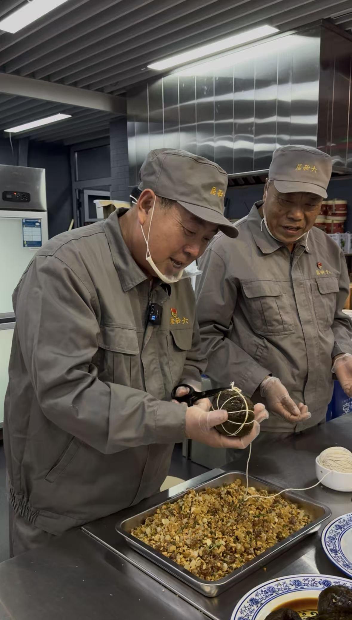 老字号创新突围：酱菜变冰淇淋，豆腐坊玩转科技，焕发新生机