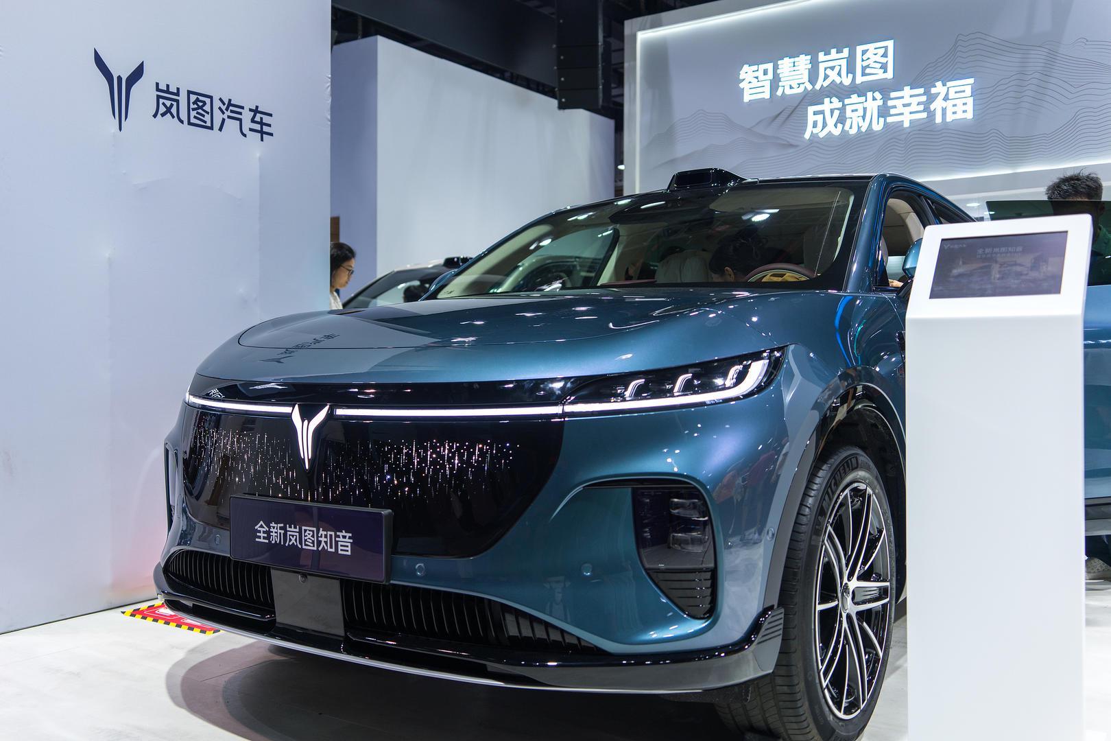 岚图汽车港交所递表：MPV车型占比超六成，前7月净利润破4亿