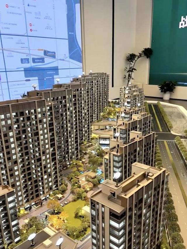国庆北京楼市分化：热门项目火爆，太阳宫地块339轮竞价引关注