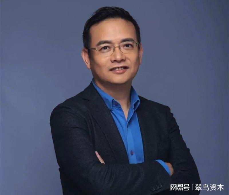 但斌为何重仓科技股？私募大佬的激进投资策略解析