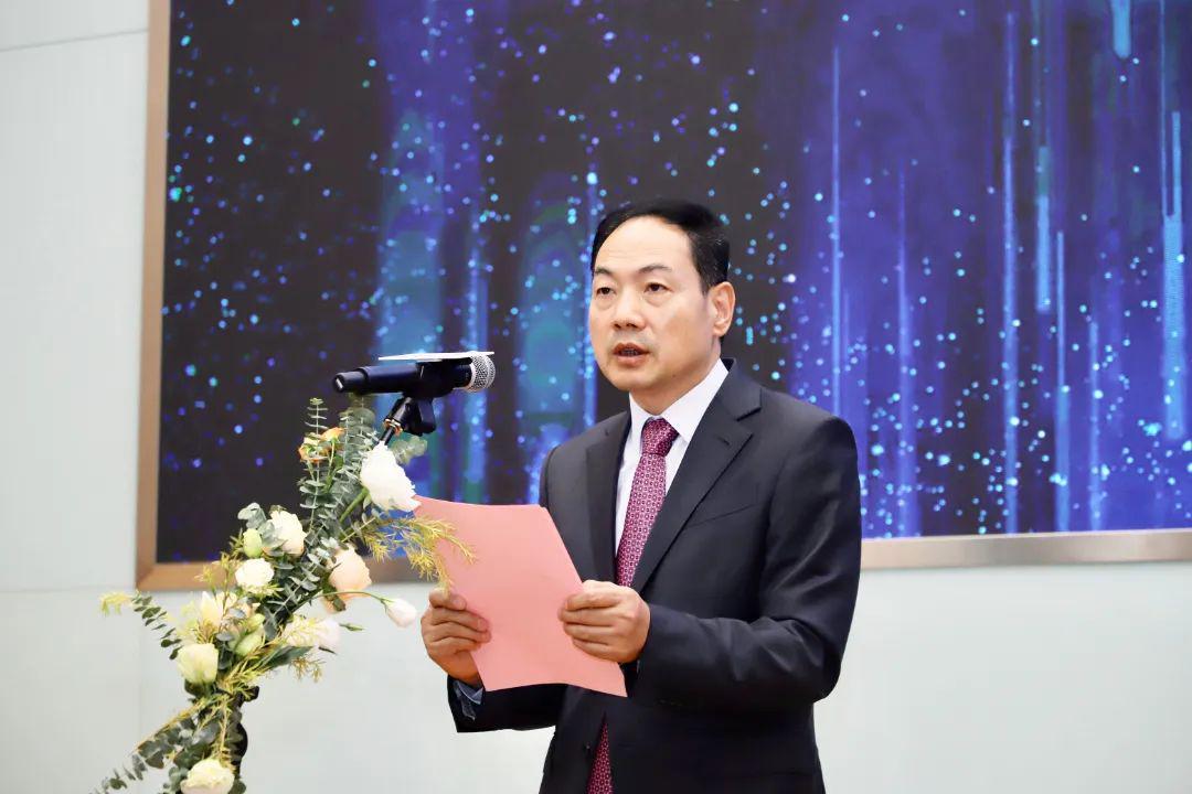 江苏老板王燕清：从电容器到锂电池，全球设备龙头的崛起之路