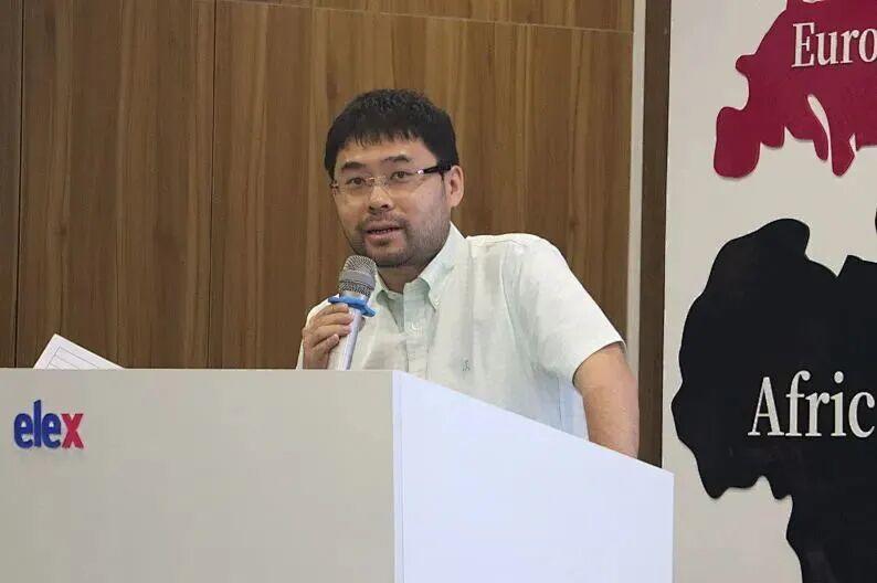 张磊个人照片