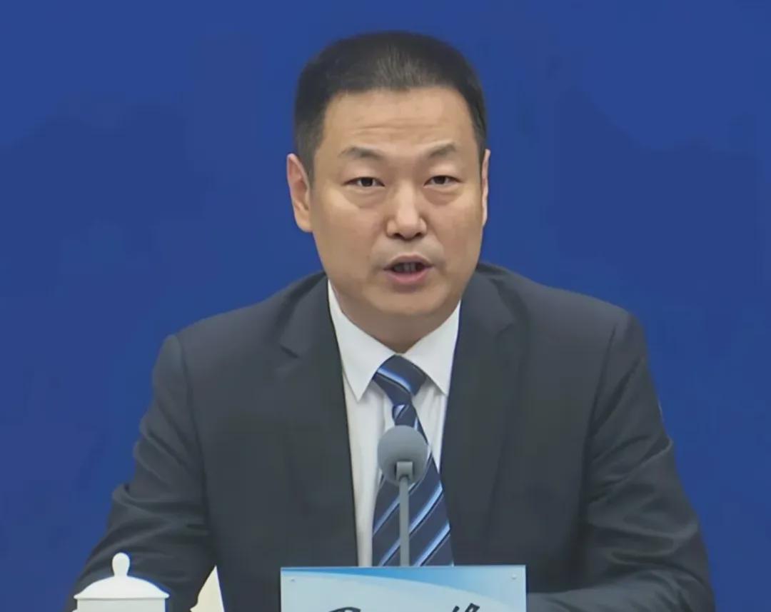 河南最大城商行新任行长揭晓：周锋博士履新，曾任濮阳副市长